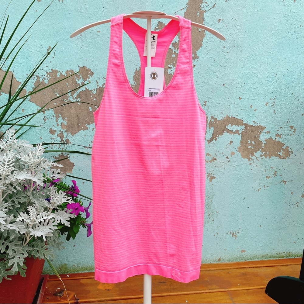 Under Armour Studio Heat Gear Fitted Tank